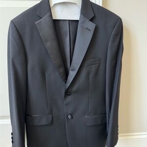 Men’s black tuxedo
